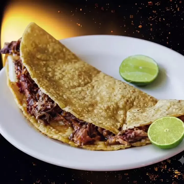 Quesadilla Gigante de Asada